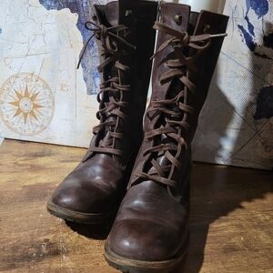Women's Bueno Casey Combat Style Boots. Distressed Dark Brown Leather.